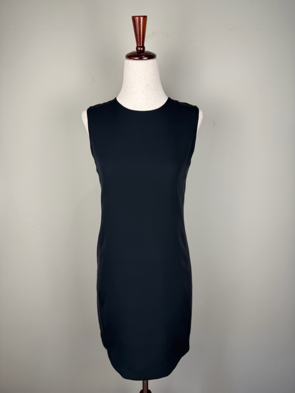 Vince Black Sleeveless Sheath Dress Exposed Zip Back Minimalist Size 2